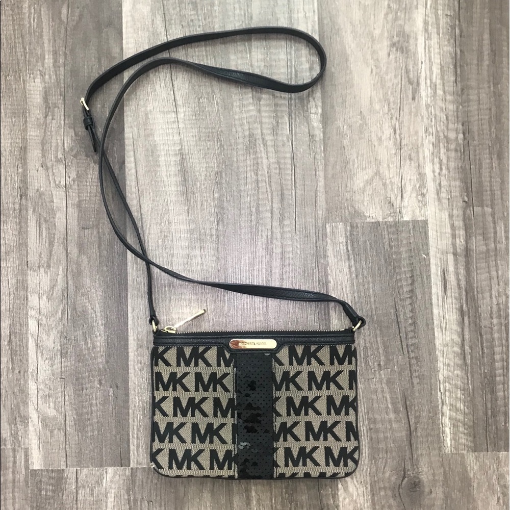 Michael Kors crossbody purse black and gold